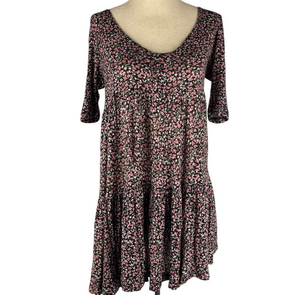 Kimchi Blue dress Urban Outfitters size XS so cute and lightweight and stretchy​